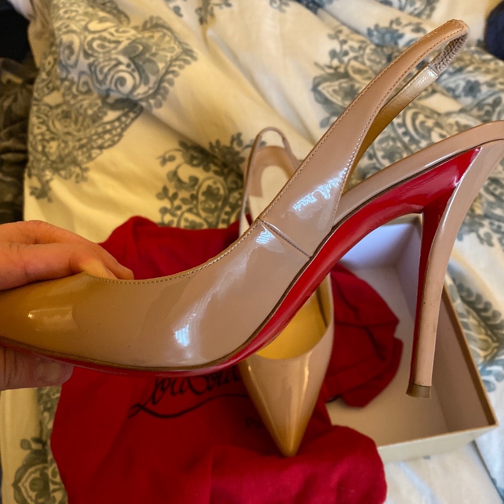 Christian Louboutin slingback nude pumps - Picture 4 of 8